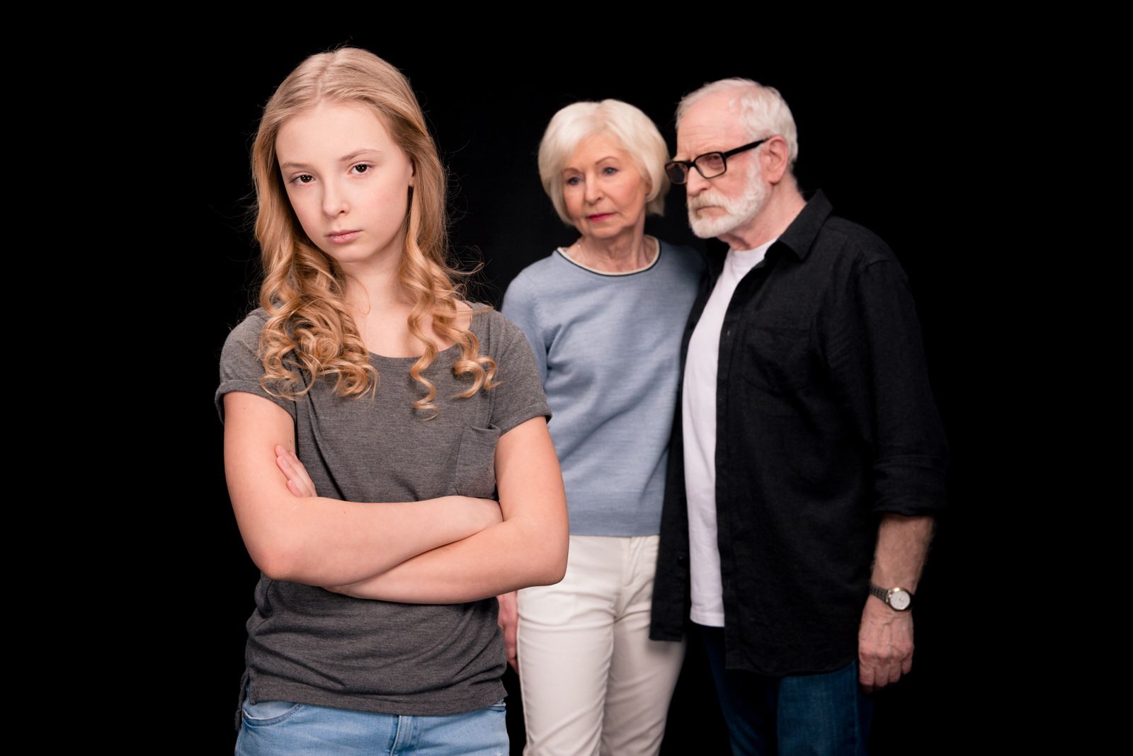 Unos abuelos se enfadan con su nieta